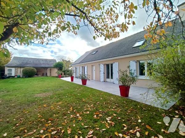 TRENTE CINQ NOTAIRES - à 1,5 km du centre-ville - maison indépendante de près de 140 m² habitab...