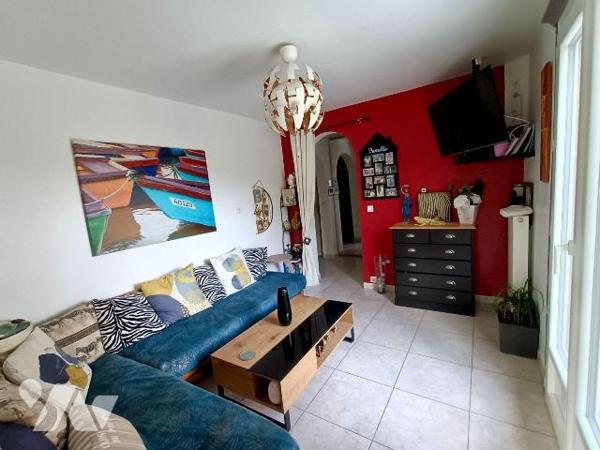 TRENTE CINQ NOTAIRES - à 1,5 km du centre-ville - maison indépendante de près de 140 m² habitab...