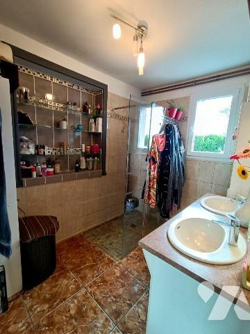 TRENTE CINQ NOTAIRES - à 1,5 km du centre-ville - maison indépendante de près de 140 m² habitab...
