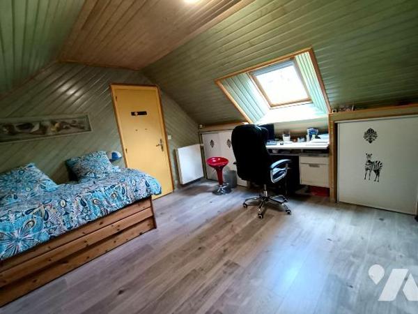 TRENTE CINQ NOTAIRES - à 1,5 km du centre-ville - maison indépendante de près de 140 m² habitab...