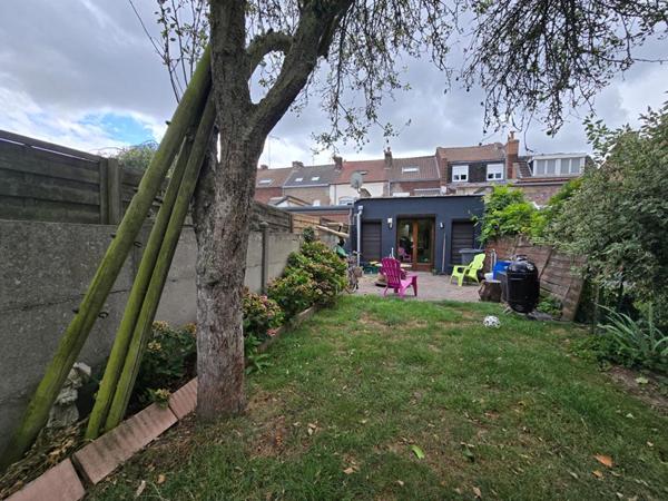 Maison Wattrelos beaux volumes, 3 grandes chambres et jardin 300 m2