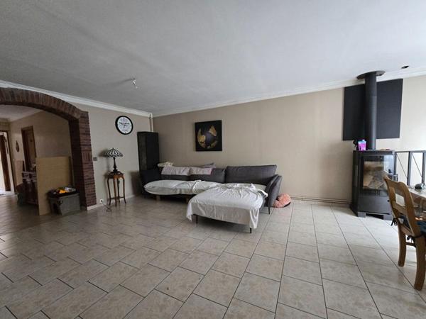 Maison Wattrelos beaux volumes, 3 grandes chambres et jardin 300 m2