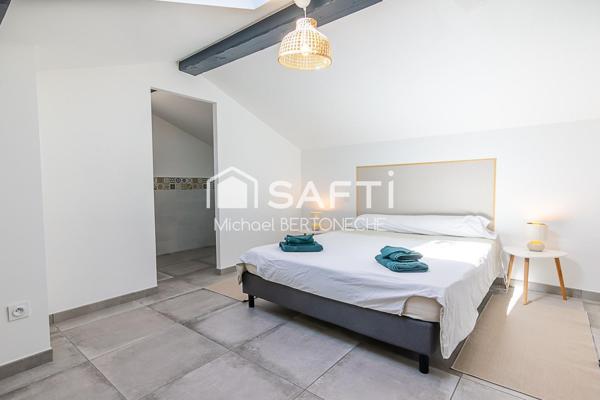 Maison en pierre rénovée | 125 m² | 5 chambres | Piscine chauffée | Terrain 500 m² | Saint-Germain-la-Rivière | Proche Libourne et Saint-André-de-Cubzac