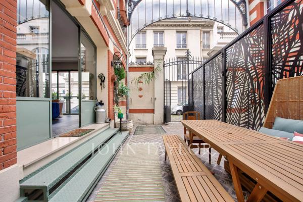 Maison entièrement réhabilitée – Voie privée. plein Sud