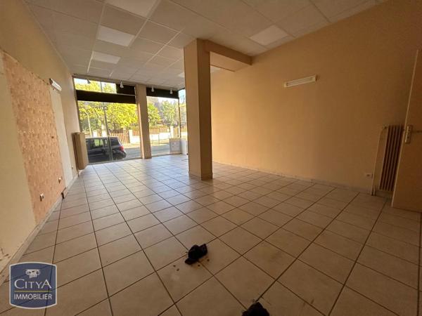Local commercial à louer 60.97m² Rambouillet (78120)