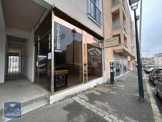 Local commercial à louer 60.97m² Rambouillet (78120)