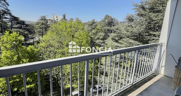 À vendre Appartement 2 pièces 49 m² - Saint-étienne 42100