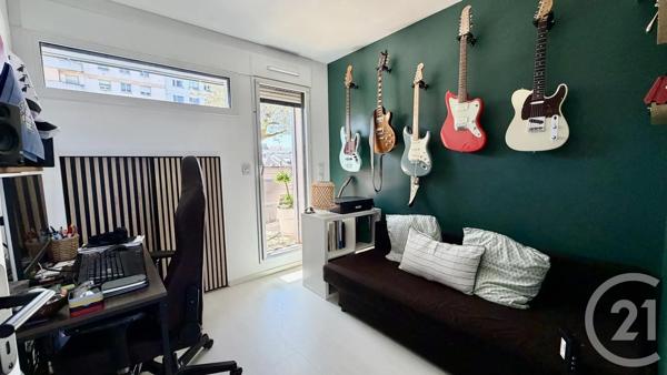 Appartement T4 à vendre  4 pièces - 86,90 m 2   VANNES  - 56
