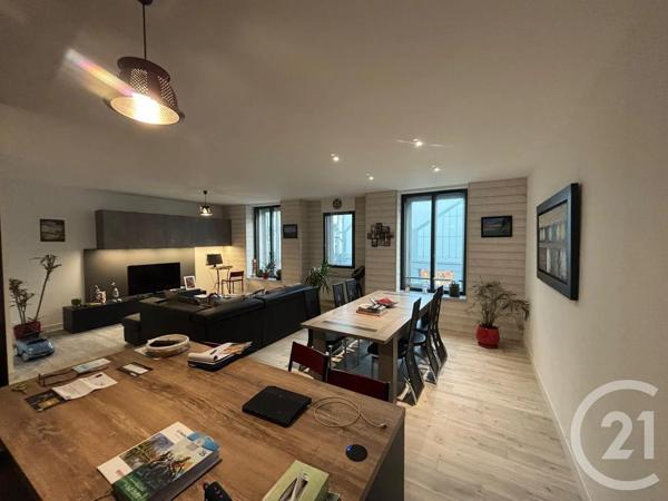 Appartement T4 à vendre  4 pièces - 86,90 m 2   VANNES  - 56