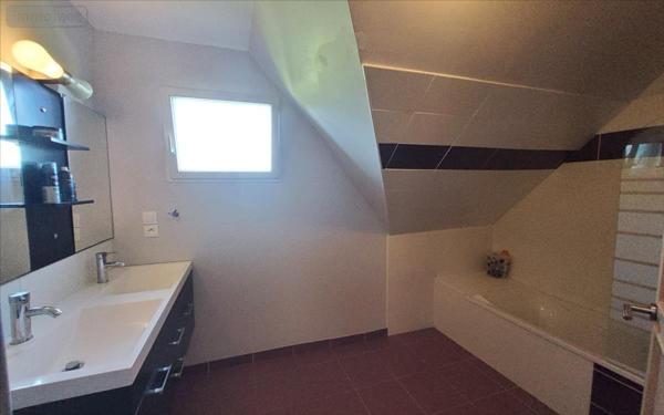 Maison individuelle à vendre à Carhaix-Plouguer dans le Finistère (29270), ref : 29066-1094010