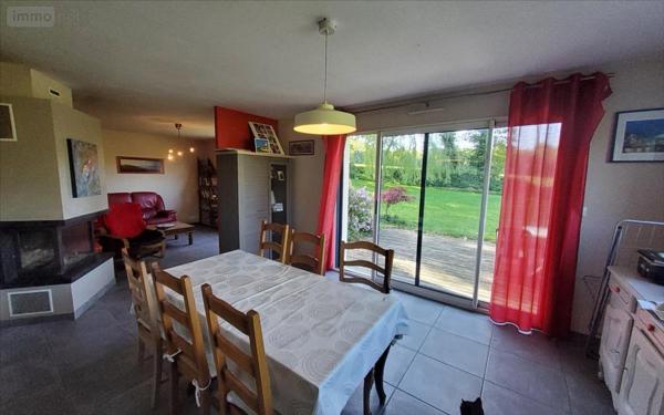 Maison individuelle à vendre à Carhaix-Plouguer dans le Finistère (29270), ref : 29066-1094010