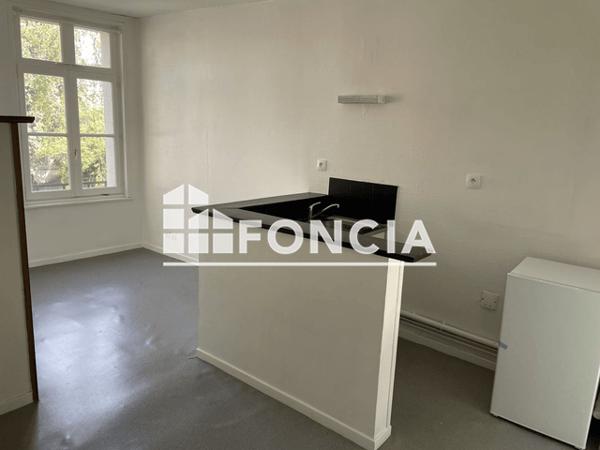 Location Studio 23.72 m² - 27 RUE COMTESSE Valenciennes 59300