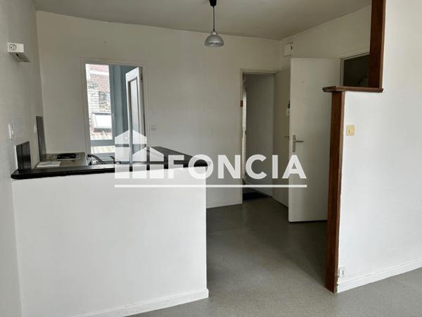 Location Studio 23.72 m² - 27 RUE COMTESSE Valenciennes 59300