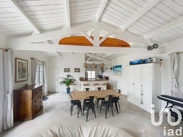 Maison 5 pièces de 158 m² à Sainte-Marie-de-Ré (17740)