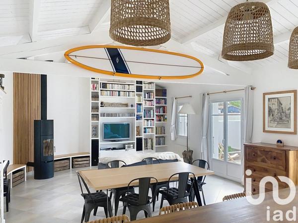 Maison 5 pièces de 158 m² à Sainte-Marie-de-Ré (17740)