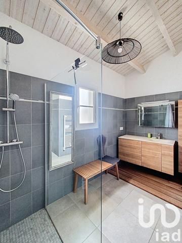 Maison 5 pièces de 158 m² à Sainte-Marie-de-Ré (17740)