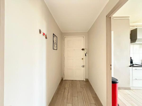 Appartement 98m2, 3 chambres, Balcon!