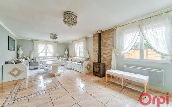 Maison à vendre    6 pièces •  Senozan