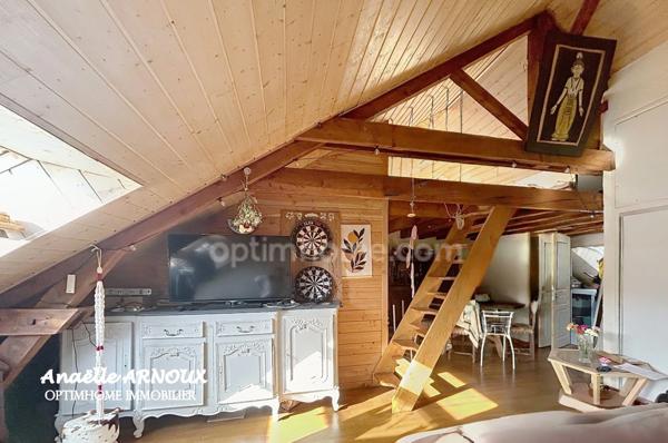 Appartement cosy 2 pièces avec mezzanine en dernier étage
