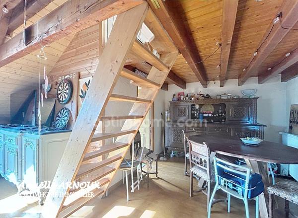 Appartement cosy 2 pièces avec mezzanine en dernier étage