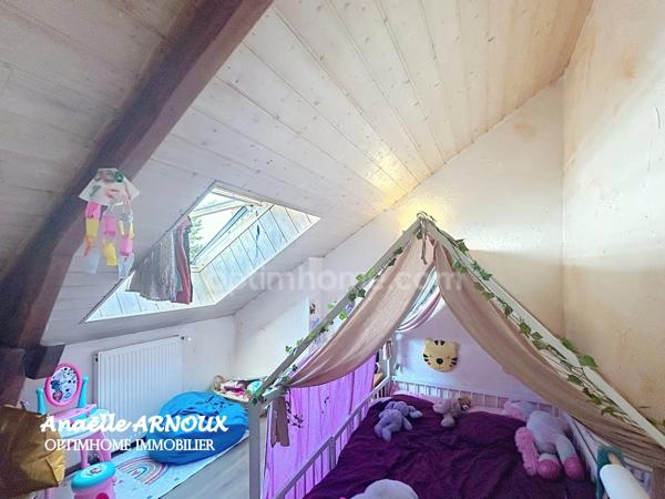Appartement cosy 2 pièces avec mezzanine en dernier étage