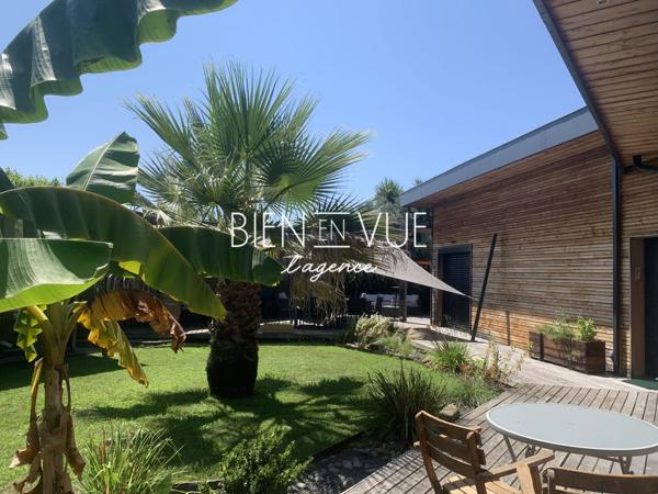 Villa 5 pièce(s) 3 chambre(s) 157 m²