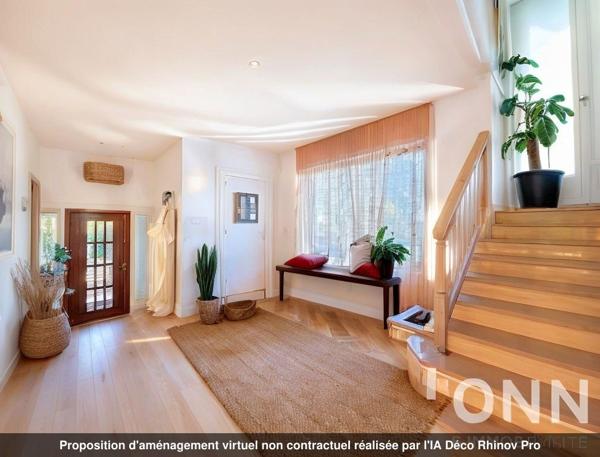 SAINT BONNET DE MURE LE HAUT - VILLA D'ARCHITECTE DE 230 m² et 7 chambres sur terrain de 2500 m²