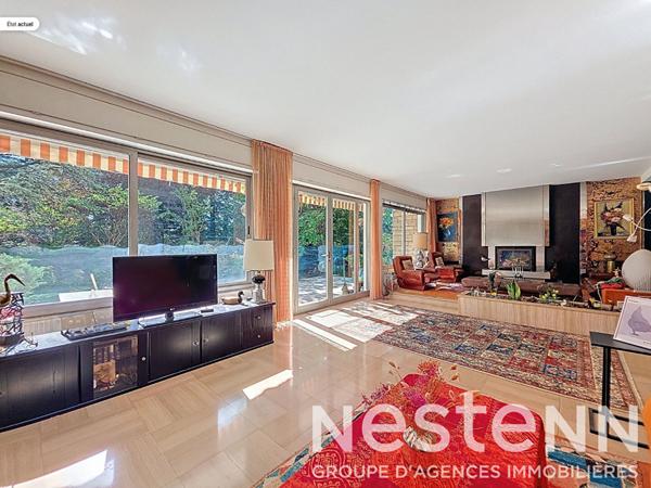 SAINT BONNET DE MURE LE HAUT - VILLA D'ARCHITECTE DE 230 m² et 7 chambres sur terrain de 2500 m²