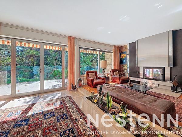 SAINT BONNET DE MURE LE HAUT - VILLA D'ARCHITECTE DE 230 m² et 7 chambres sur terrain de 2500 m²