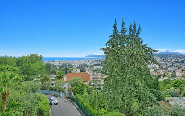 Appartement à vendre    4 pièces • 103,95 m2 Le Cannet