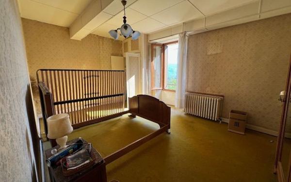 Maison à vendre    4 pièces • 91,86 m2 Saint-Étienne-de-Crossey