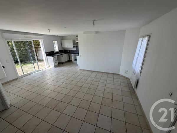 Maison à vendre  4 pièces - 75,58 m 2   ROYAN  - 17