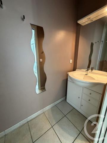 Maison à vendre  4 pièces - 75,58 m 2   ROYAN  - 17
