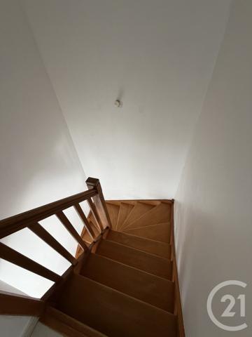 Maison à vendre  4 pièces - 75,58 m 2   ROYAN  - 17