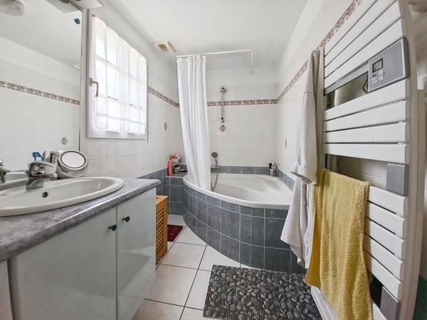 Maison NOTRE DAME DE MONTS 5 Pièces 150 m²