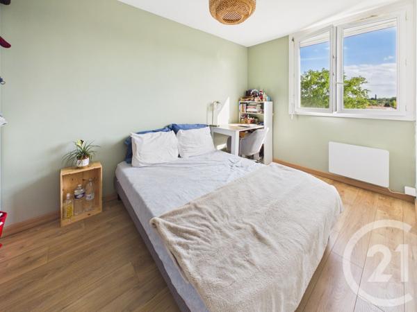 Appartement F4 à vendre  4 pièces - 64,94 m 2   VILLENAVE D ORNON  - 33