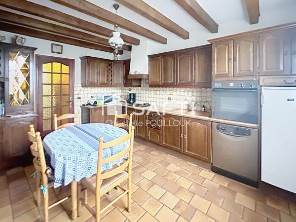 Maison familiale, 3 chambres, bureau, vaste garage