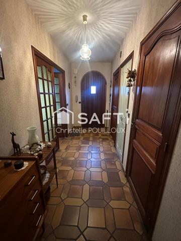 Maison familiale, 3 chambres, bureau, vaste garage