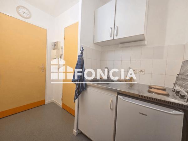 Location Studio meublé 18.03 m² - Grenoble 38100