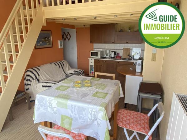 SOUS COMPROMIS DE VENTE. APPARTEMENT T3 VUE MER DANS RESIDENCE AVEC PISCINE A GUIDEL-PLAGES