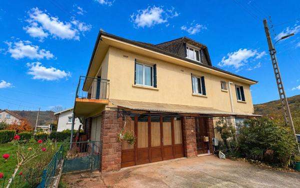 Maison à vendre    7 pièces •  Saint-Christophe-Vallon