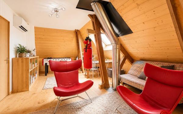 Maison à vendre    7 pièces •  Saint-Christophe-Vallon