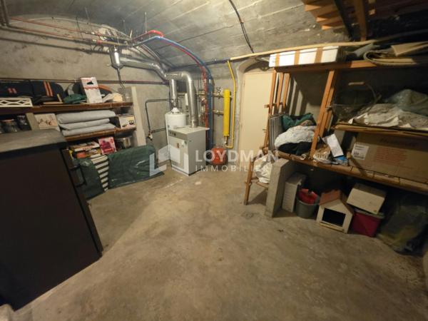 Maison de 237.83 m² avec piscine Grande maison avec piscine au cœur d’Issoudun