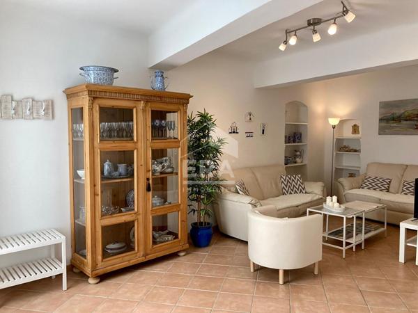 A LOUER 84160 CUCURON MAISON MEUBLEE 4 PIÈCES D'ENVIRON 120M² AVEC TERRASSE