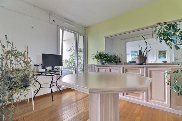 Appartement Saint Leu La Foret 3 pièce(s) 71 m2+ PLACE DE PARKING