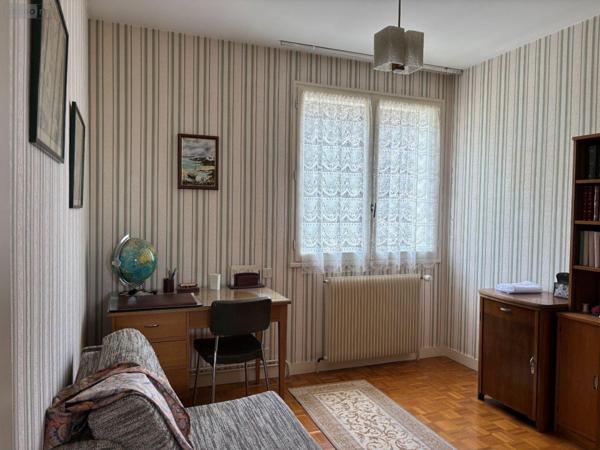 Maison à vendre à Châteauroux dans l'Indre (36000), ref : JA/768 centre ville