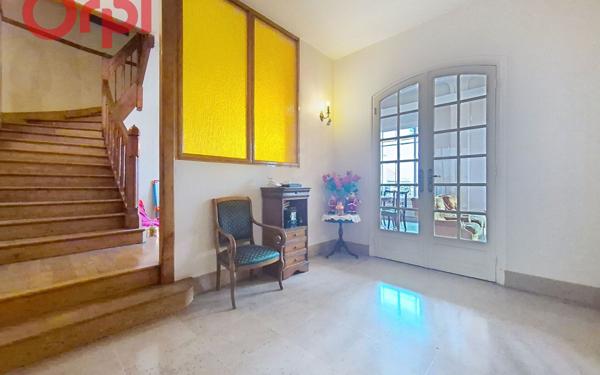 Appartement à vendre    6 pièces • 253,90 m2 Vichy