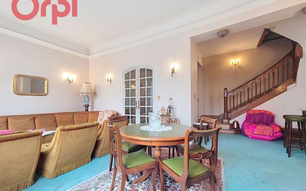 Appartement à vendre    6 pièces • 253,90 m2 Vichy