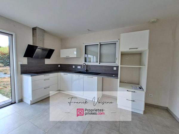 A VENDRE aux Herbiers, Maison de 84 m2 env avec 3 chambres sur une parcelle de 410 m2