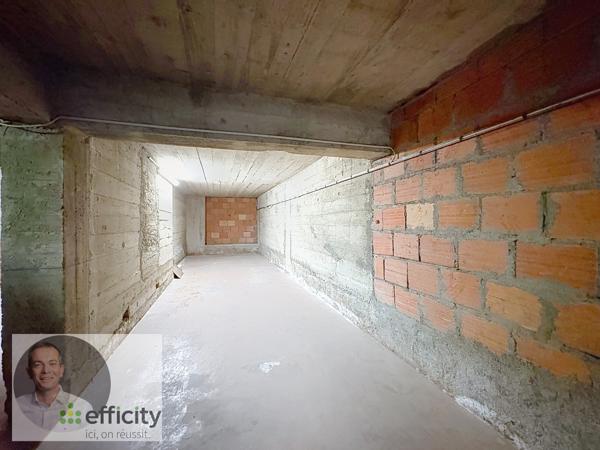 Parking
        
        - 27 m² 39 900 € *